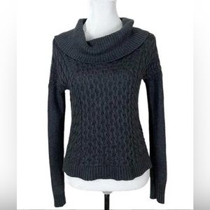 American Eagle cable knit sweater